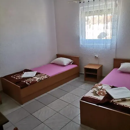 Danijela Apartment Nin